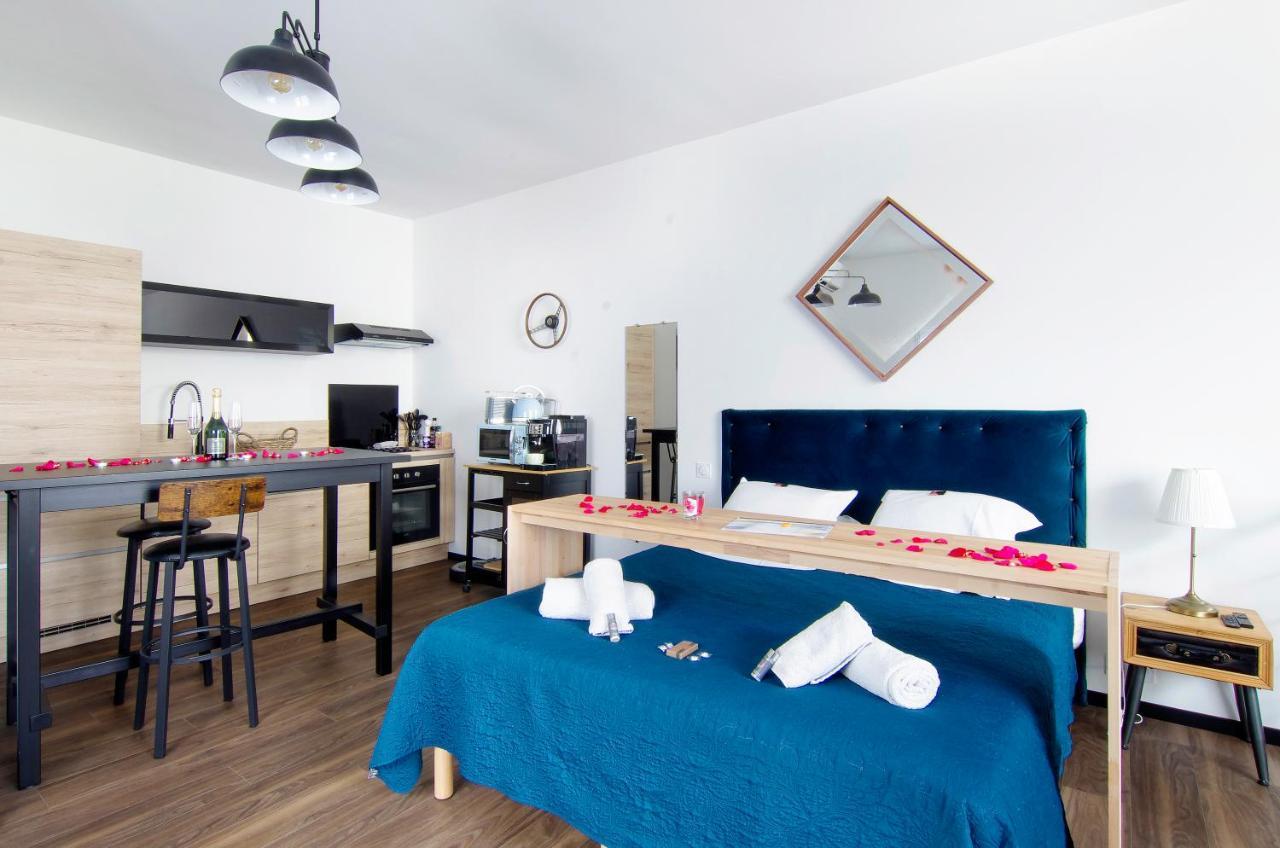 Appartement Mieuxqualhotel Jacuzzi Privatif La Retro *