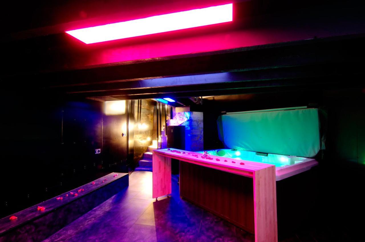 Mieuxqualhotel Jacuzzi Privatif La Retro Appartement *